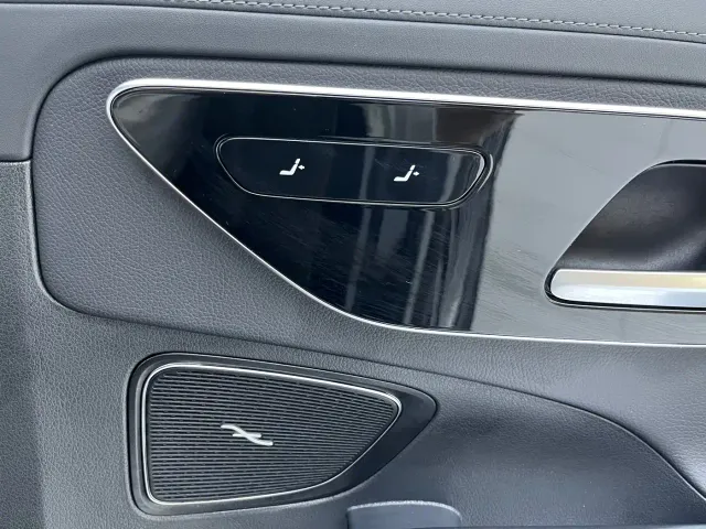 Mercedes-Benz C-Class — Фото автомобиля 5