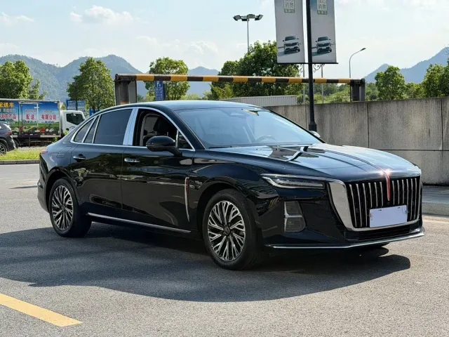 Hongqi H5 — Фото автомобиля 3
