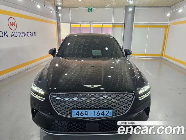 Genesis GV70 Electrified — Фото автомобиля 2
