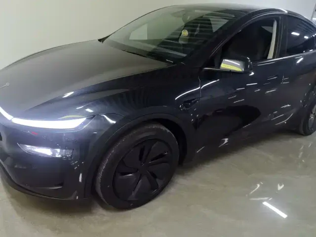 Фотография автомобиля — Tesla Model Y
