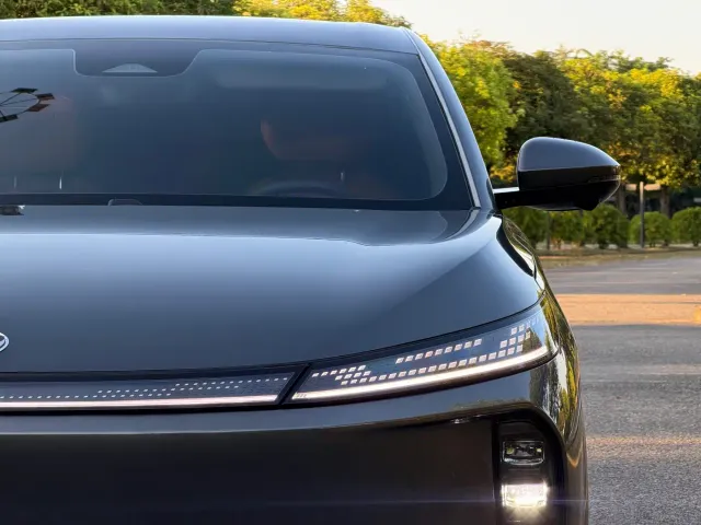 Dongfeng Aeolus L8 — Фото автомобиля 4