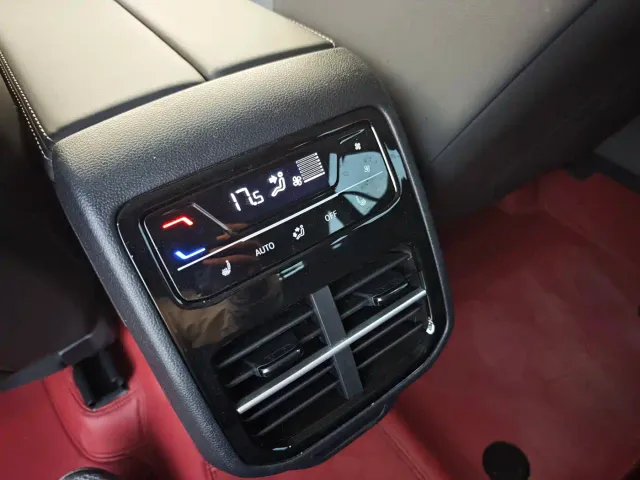 Volkswagen Passat — Фото автомобиля 23