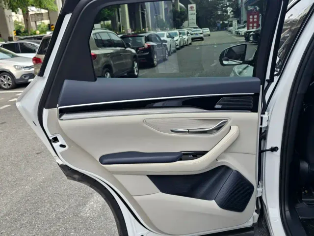 BYD Song PLUS — Фото автомобиля 12