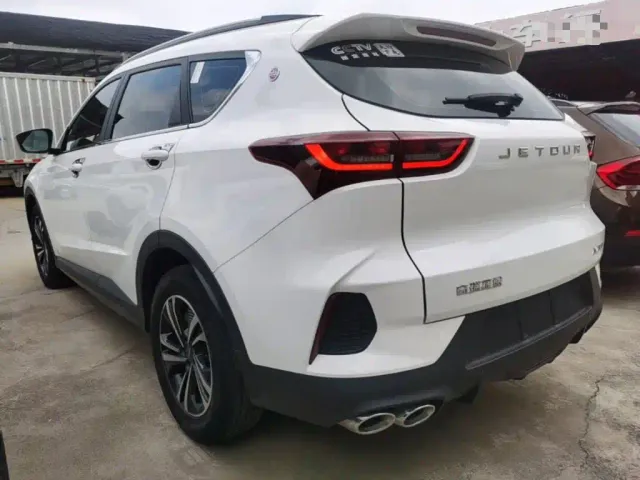 Jetour X70 — Фото автомобиля 4