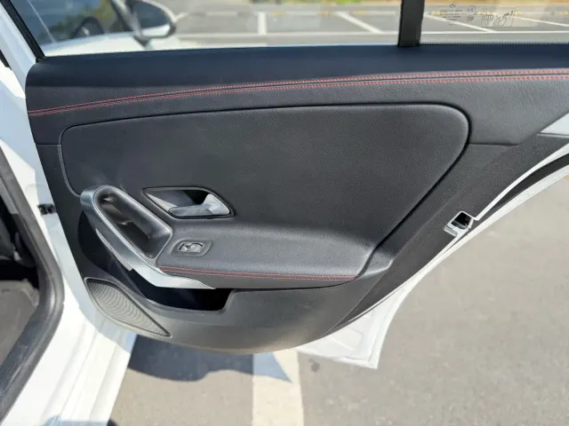 Mercedes-Benz A-Class — Фото автомобиля 21