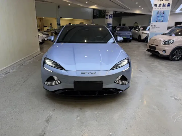 BYD Seal — Фото автомобиля 2