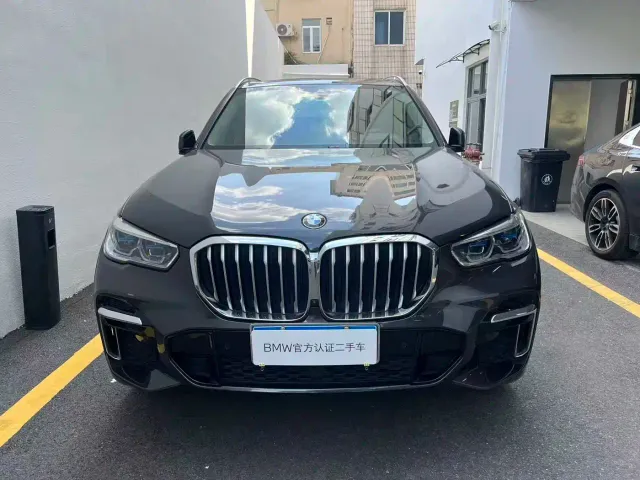 BMW X5 — Фото автомобиля 2