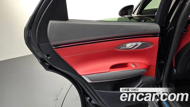 Genesis GV70 2.5T Бензин 2WD — Фото автомобиля 25