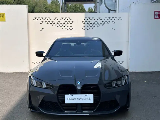 BMW M4 — Фото автомобиля 2