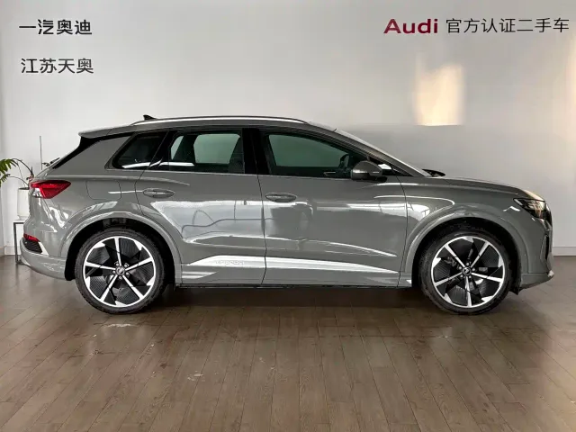 Audi Q4 e-tron — Фото автомобиля 3