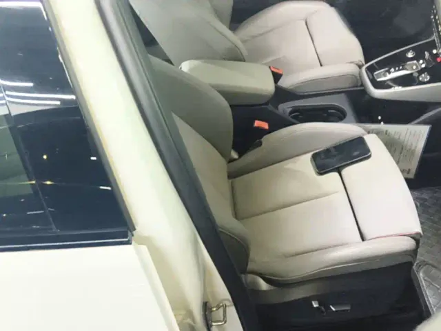 Audi Q5 e-tron — Фото автомобиля 24