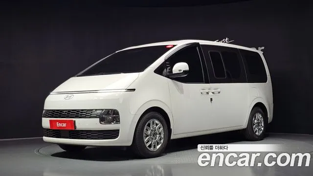 Фотография автомобиля — Hyundai Staria New