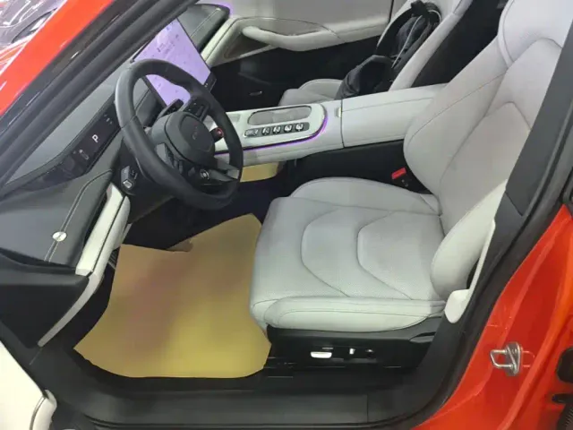 Xiaomi SU7 — Фото автомобиля 14