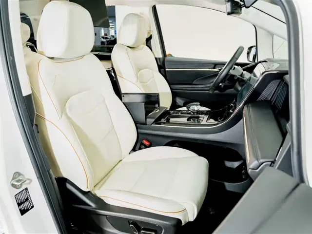 GAC Trumpchi E9 — Фото автомобиля 23