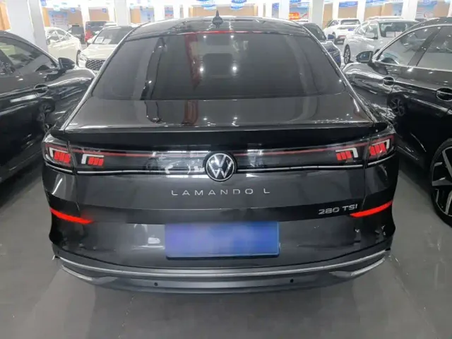 Volkswagen Lamando — Фото автомобиля 5