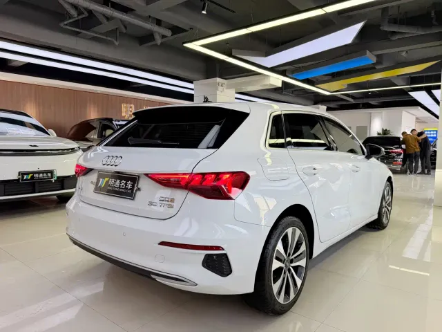 Audi A3 — Фото автомобиля 5
