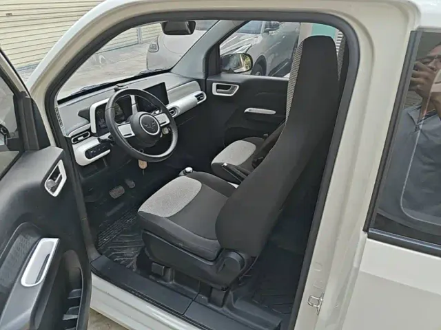 Wuling Hongguang Mini EV — Фото автомобиля 14