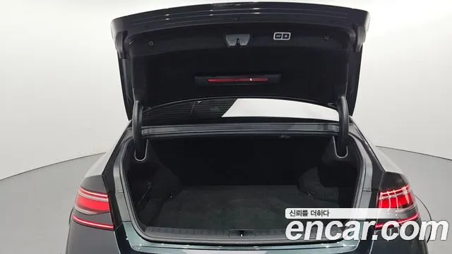 Genesis G90 Бензин 3.5 турбо AWD — Фото автомобиля 20
