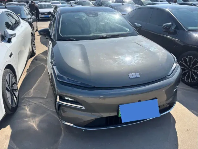 Geely Galaxy Xingyao 8 — Фото автомобиля 3