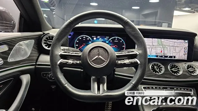 Mercedes-Benz CLS-Class — Фото автомобиля 13