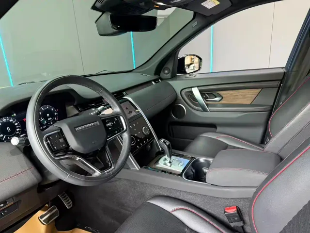Land Rover Discovery Sport — Фото автомобиля 11
