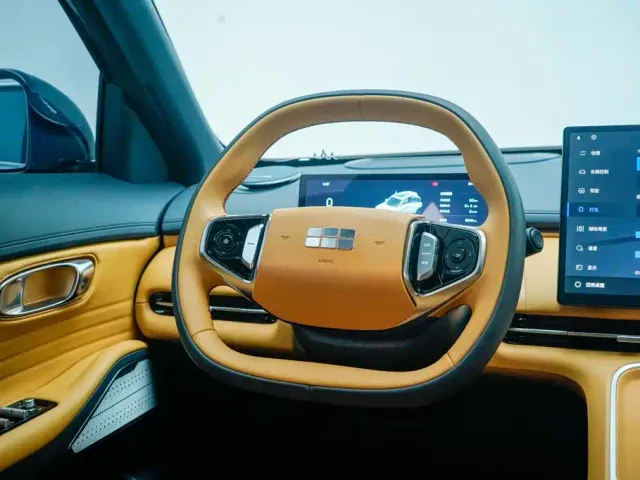 Geely Galaxy Starship 7 EM-i — Фото автомобиля 22