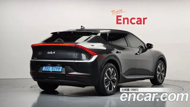 Kia EV6 — Фото автомобиля 2