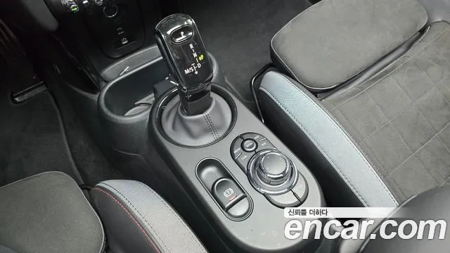 MINI Cooper — Фото автомобиля 12
