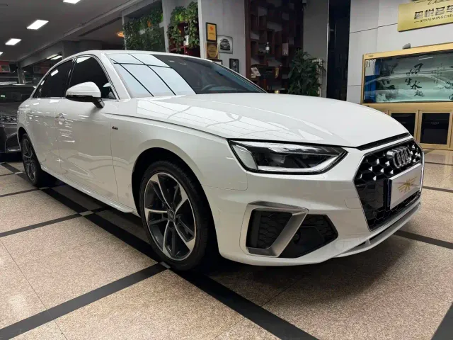Audi A4L — Фото автомобиля 3
