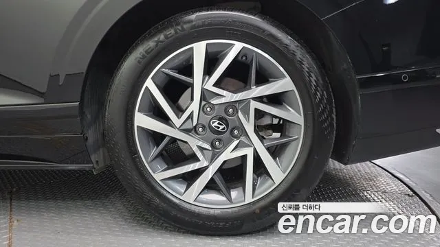Hyundai Grandeur GN7 — Фото автомобиля 6