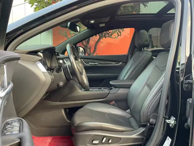 Cadillac XT5 — Фото автомобиля 4
