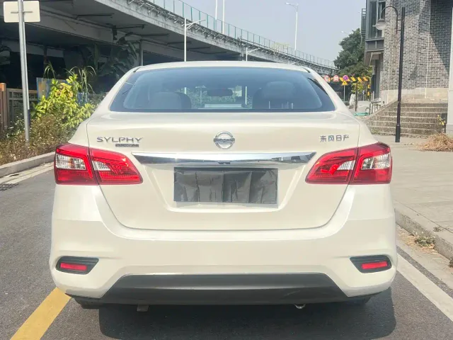 Nissan Sylphy — Фото автомобиля 11