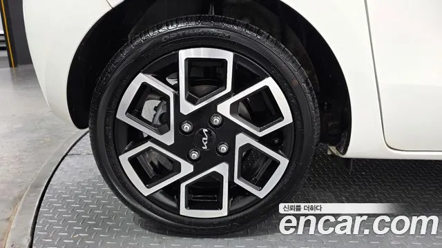 Kia RAY Новый Kia Ray Signature — Фото автомобиля 4