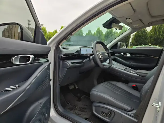 Geely Galaxy E5 — Фото автомобиля 4