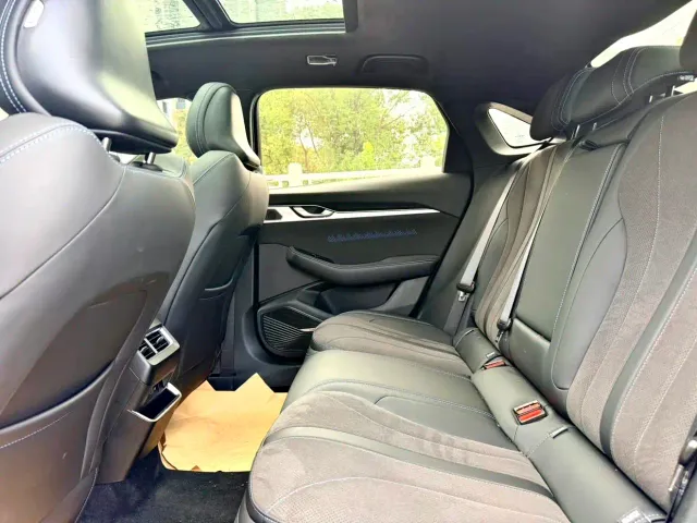 Geely Xingrui — Фото автомобиля 11