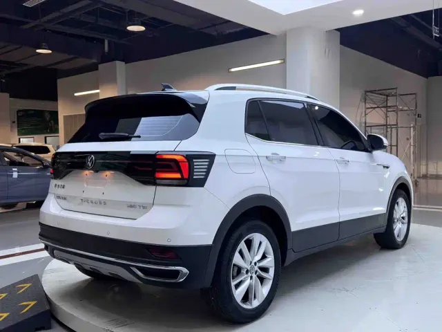 Volkswagen T-Cross — Фото автомобиля 6
