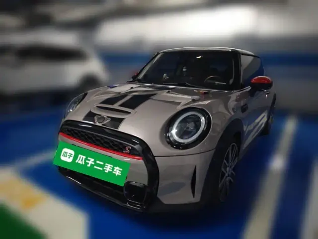 Фотография автомобиля — MINI Hatch