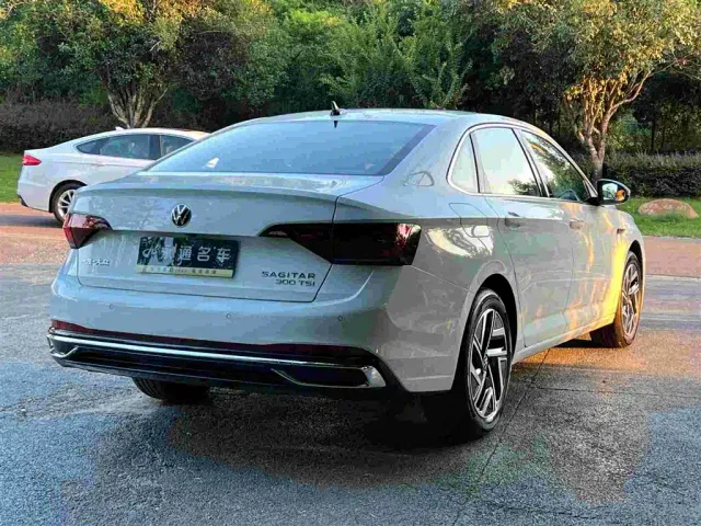 Volkswagen Sagitar — Фото автомобиля 8