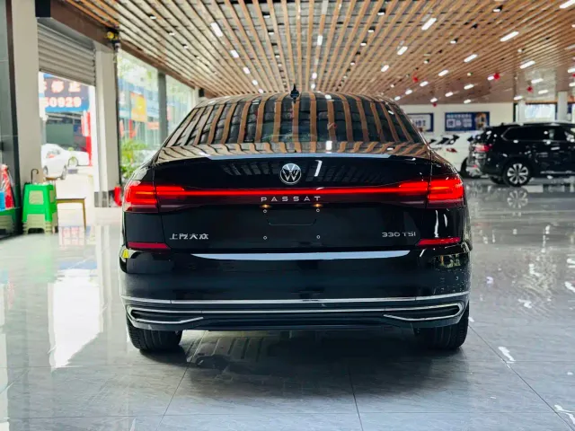 Volkswagen Passat — Фото автомобиля 17