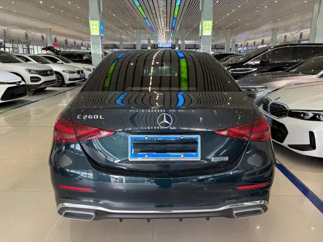 Mercedes-Benz C-Class — Фото автомобиля 2