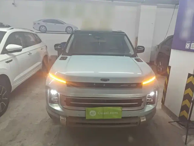 Geely ICON — Фото автомобиля 2