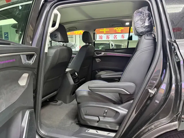 Volkswagen Talagon — Фото автомобиля 7