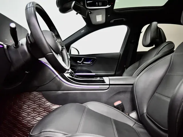 Mercedes-Benz C-Class — Фото автомобиля 6