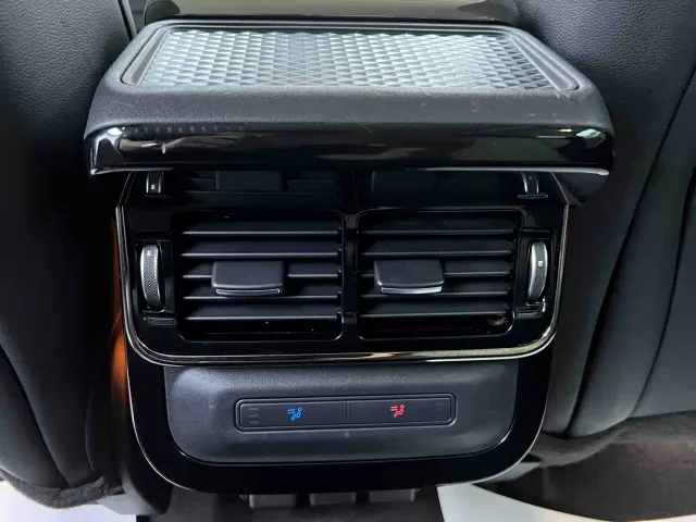 Land Rover Range Rover Evoque — Фото автомобиля 17