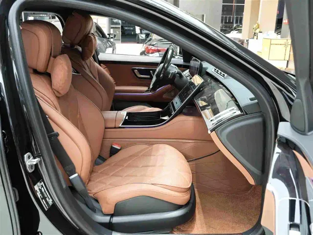 Mercedes-Benz Maybach S-Class — Фото автомобиля 12