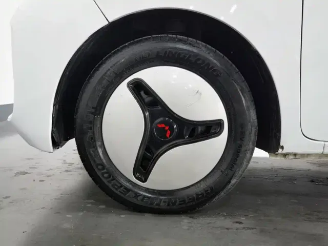 Wuling Zhiguang NEV — Фото автомобиля 17