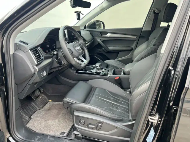 Audi Q5L — Фото автомобиля 5
