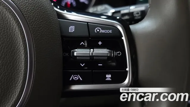 Kia Carnival 4th Gen — Фото автомобиля 25