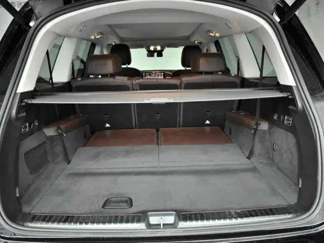 Mercedes-Benz GLS-Class — Фото автомобиля 21