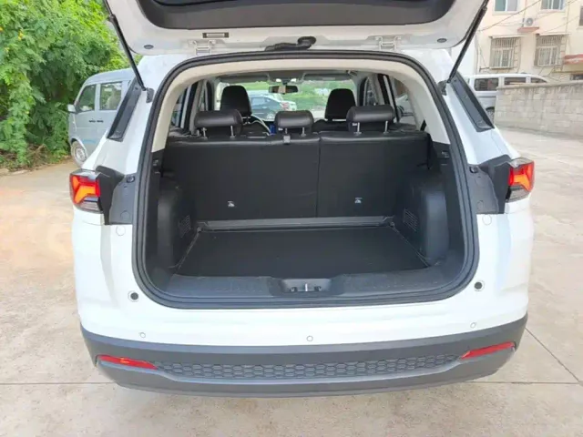 Changan CS35 Plus — Фото автомобиля 18